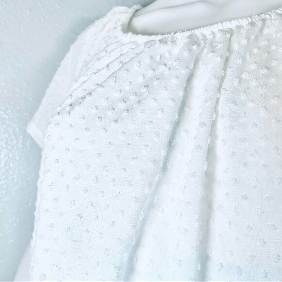 NWT W5 Flowy Swiss Dot Blouse Scoop Neck White Small - Picture 3 of 9